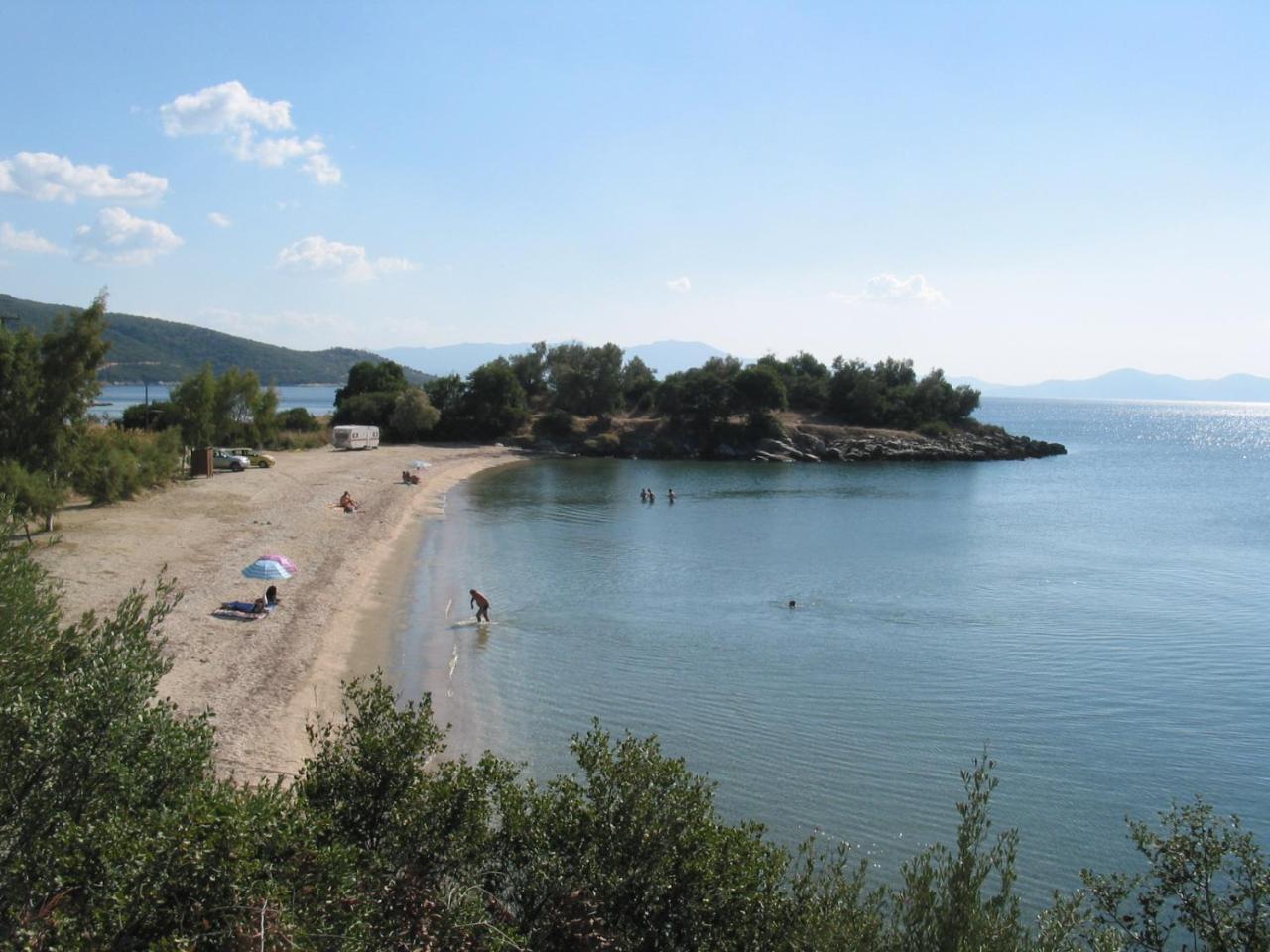 Razi Beach Lefokastro Eksteriør billede